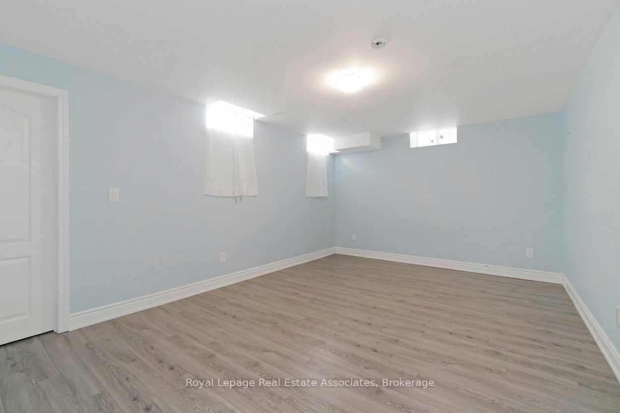 Detached House for sale at 212 Niagara Trail, Halton Hills, Ontario, L7G 0H9 - Georgetown - MLS: W12807296