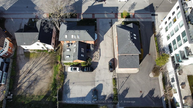 464 Locust St, Burlington, L7S 1V1 | Image 2