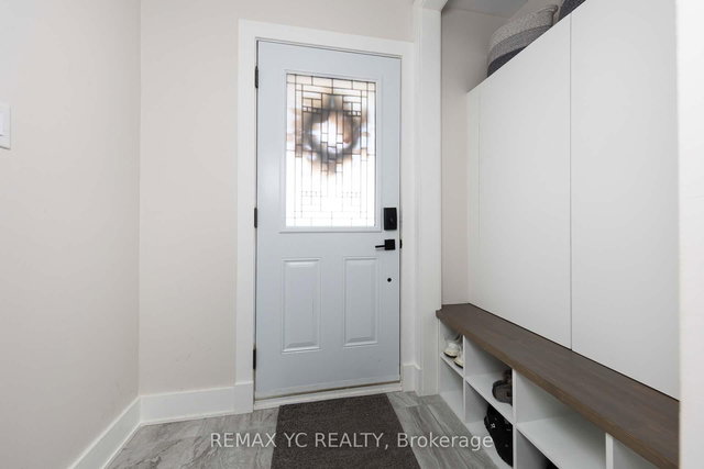 7042 Guildhall Court