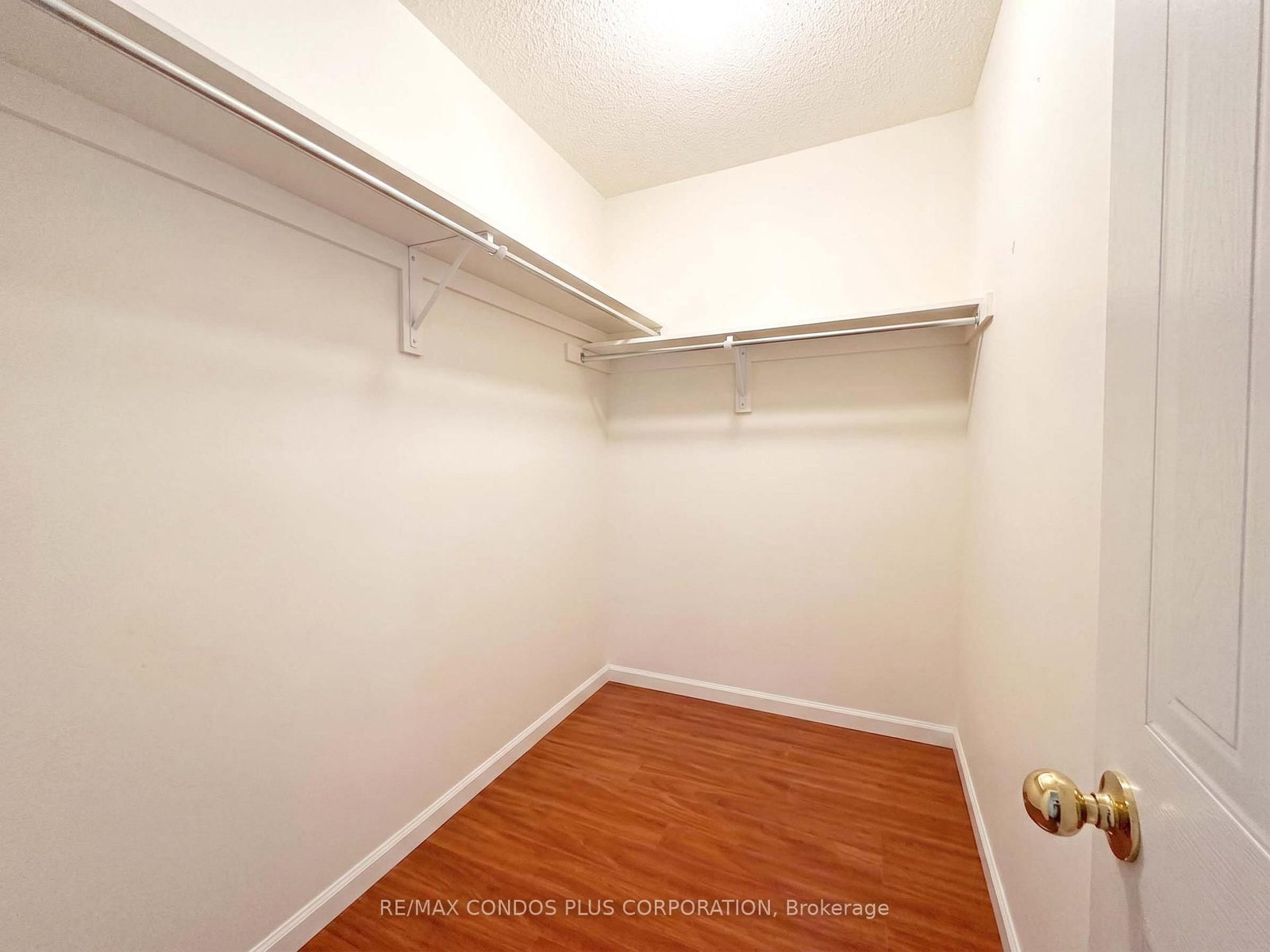 517 Ravenstone Crescent - Photo 14