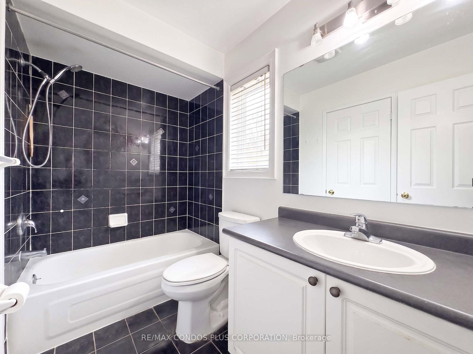 517 Ravenstone Crescent - Photo 20