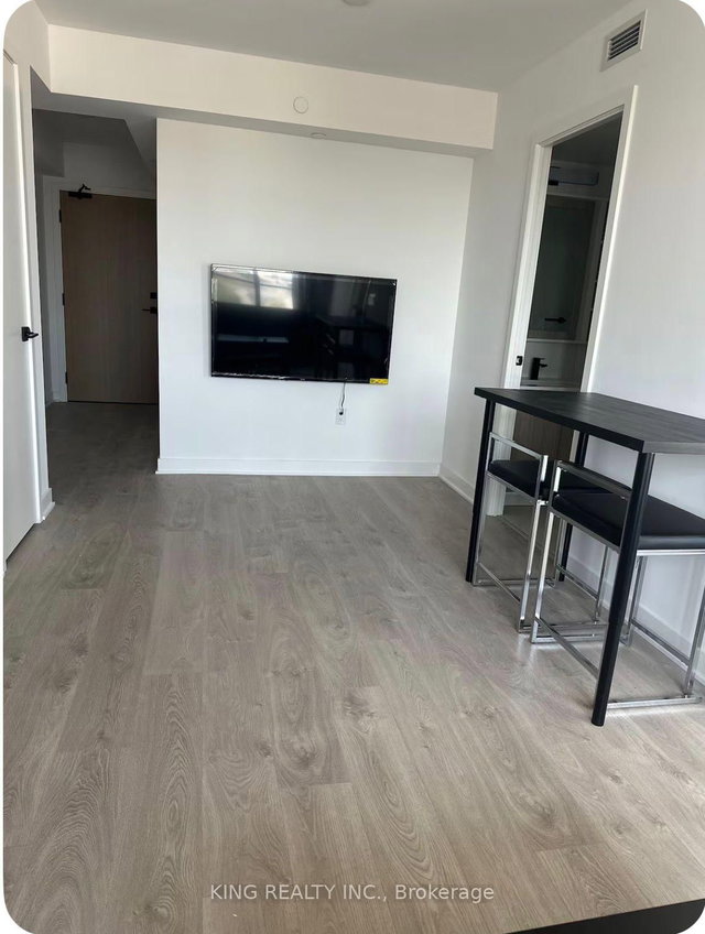 529 - 36 Zorra Street