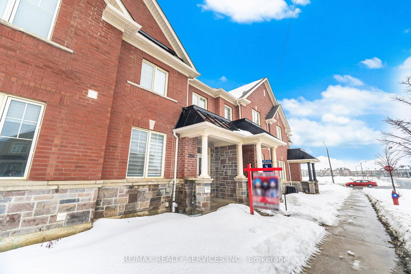 264 Inspire Blvd, Brampton, L6R 3X9 | Image 3