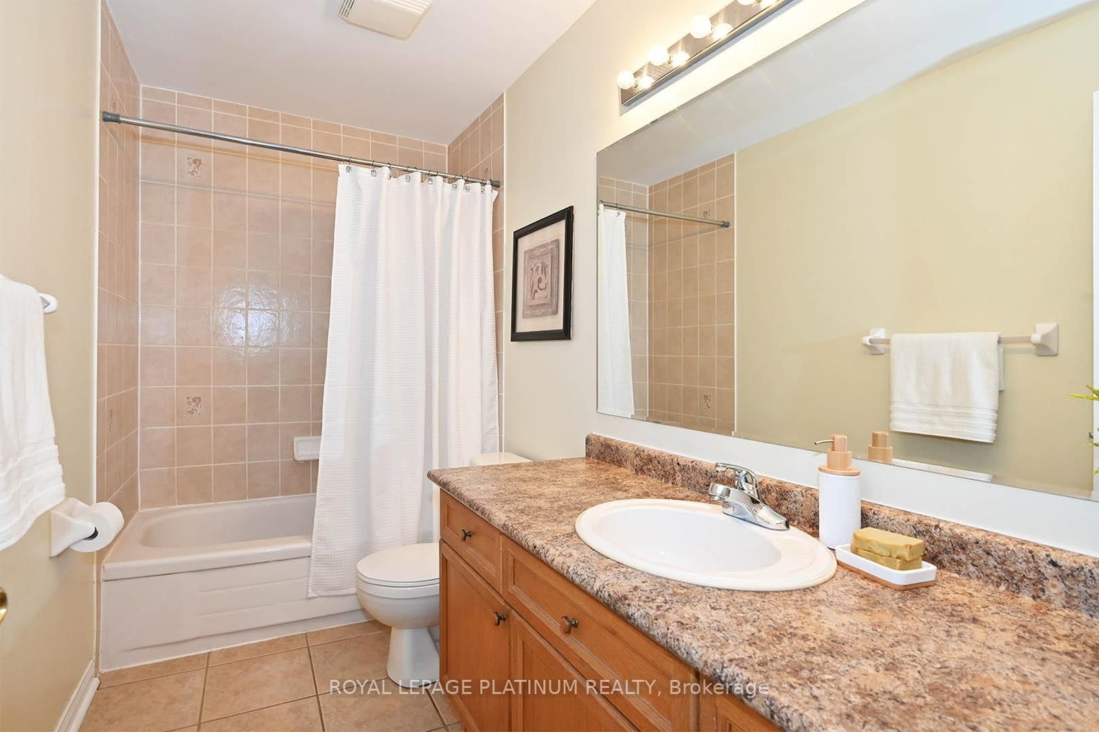 Detached House for sale at 21 Vista Green Crescent, Brampton, Ontario, L7A 2S3 - Fletcher's Meadow - MLS: W12808768