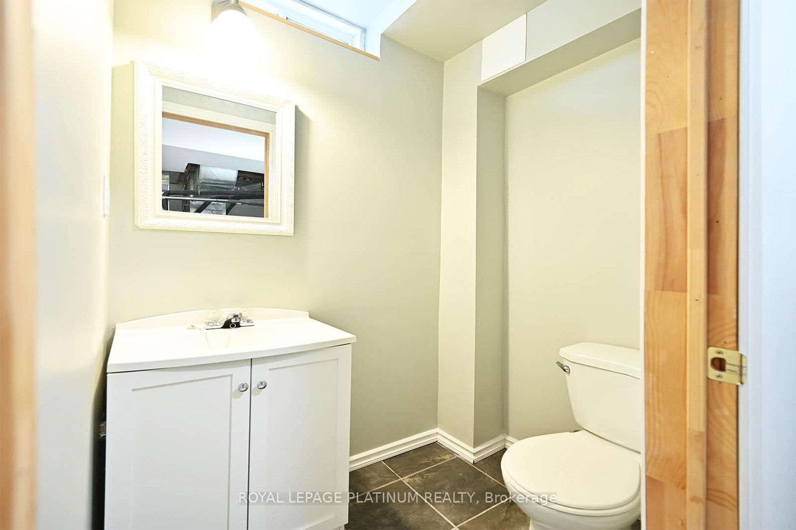 Detached House for sale at 21 Vista Green Crescent, Brampton, Ontario, L7A 2S3 - Fletcher's Meadow - MLS: W12808768