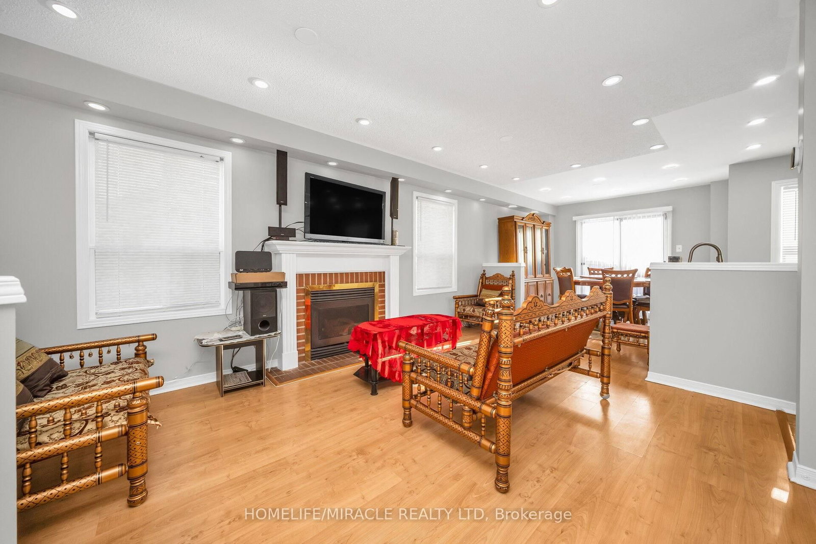 Semi-Detached House for sale at 133 Pressed Brick Drive, Brampton, Ontario, L6V 4K5 - Brampton North - MLS: W12809570