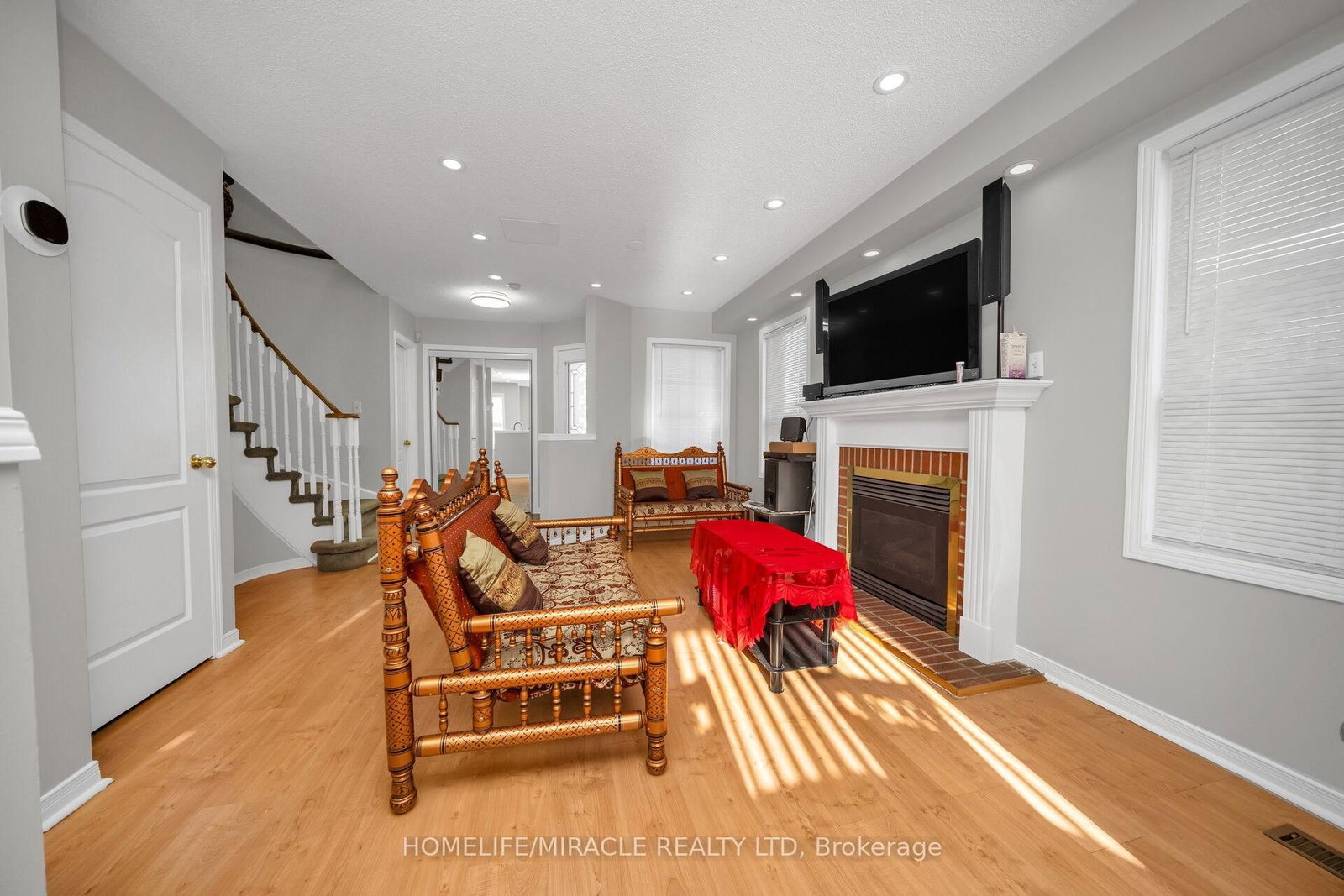 Semi-Detached House for sale at 133 Pressed Brick Drive, Brampton, Ontario, L6V 4K5 - Brampton North - MLS: W12809570