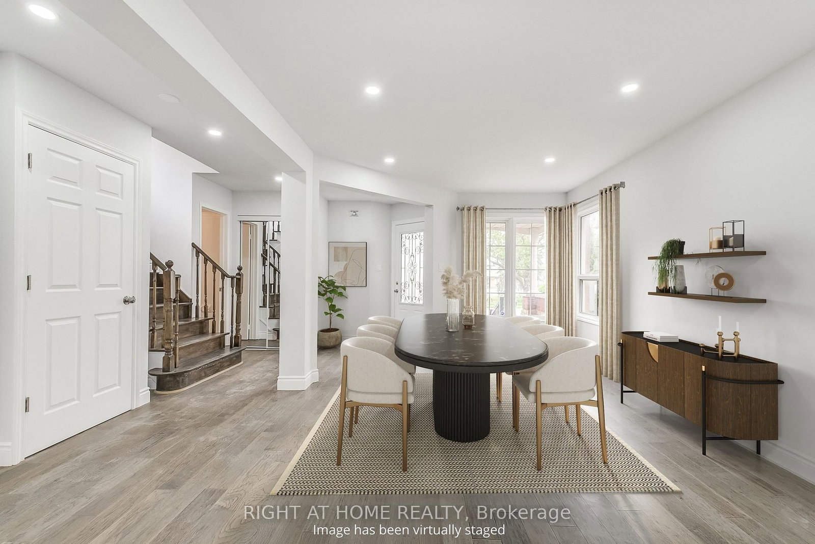 36 Mapleshade Drive W - Photo 12