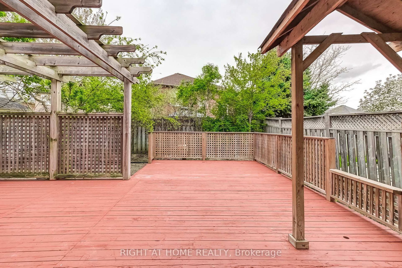 36 Mapleshade Drive W - Photo 36