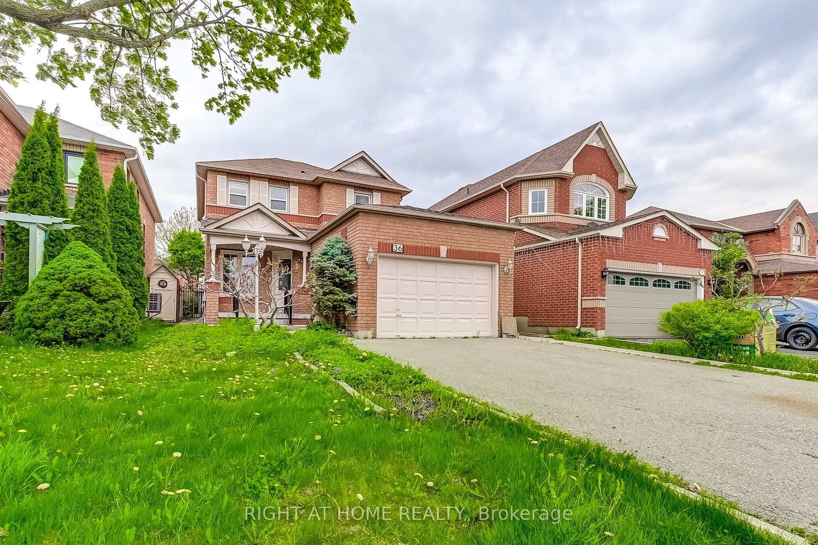 36 Mapleshade Drive W - Photo 41