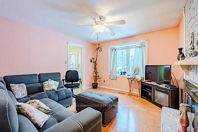 Detached House for sale at 70 Somerset Drive, Brampton, Ontario, L6Z 1C5 - Heart Lake West - MLS: W12809870