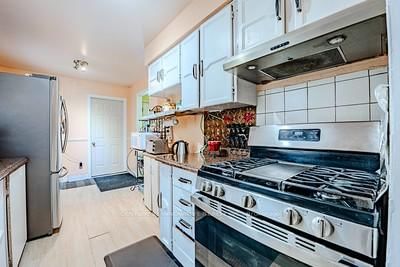 Detached House for sale at 70 Somerset Drive, Brampton, Ontario, L6Z 1C5 - Heart Lake West - MLS: W12809870