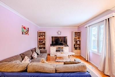 Detached House for sale at 70 Somerset Drive, Brampton, Ontario, L6Z 1C5 - Heart Lake West - MLS: W12809870