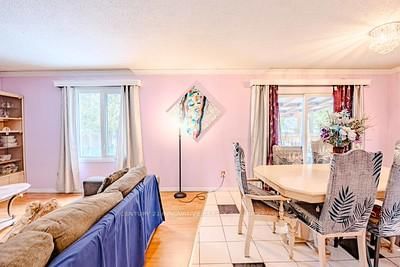 Detached House for sale at 70 Somerset Drive, Brampton, Ontario, L6Z 1C5 - Heart Lake West - MLS: W12809870