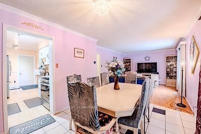 Detached House for sale at 70 Somerset Drive, Brampton, Ontario, L6Z 1C5 - Heart Lake West - MLS: W12809870