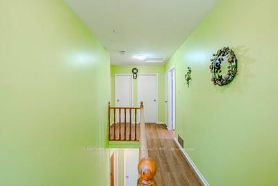 Detached House for sale at 70 Somerset Drive, Brampton, Ontario, L6Z 1C5 - Heart Lake West - MLS: W12809870