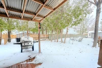 Detached House for sale at 70 Somerset Drive, Brampton, Ontario, L6Z 1C5 - Heart Lake West - MLS: W12809870