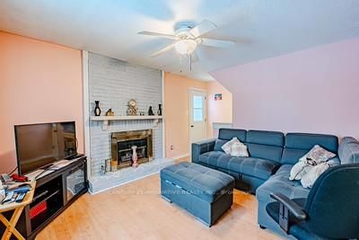 Detached House for sale at 70 Somerset Drive, Brampton, Ontario, L6Z 1C5 - Heart Lake West - MLS: W12809870