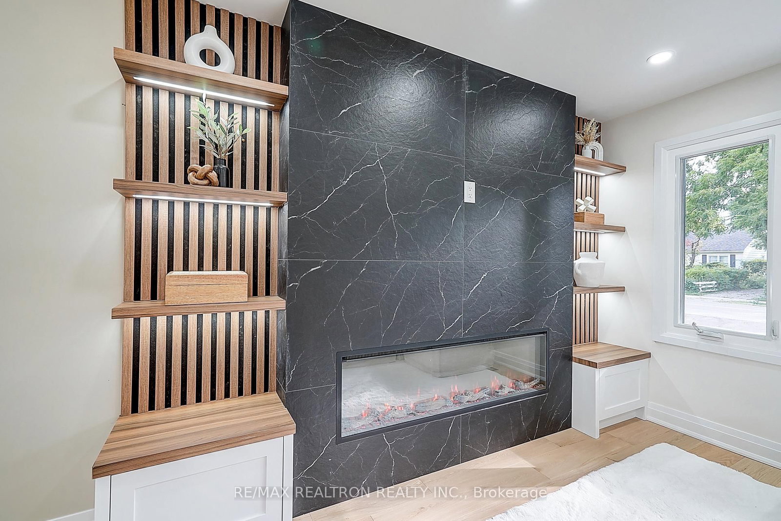 Detached House for sale at 163 Maurice Drive, Oakville, Ontario, L6K 2W8 - Central - MLS: W12809904