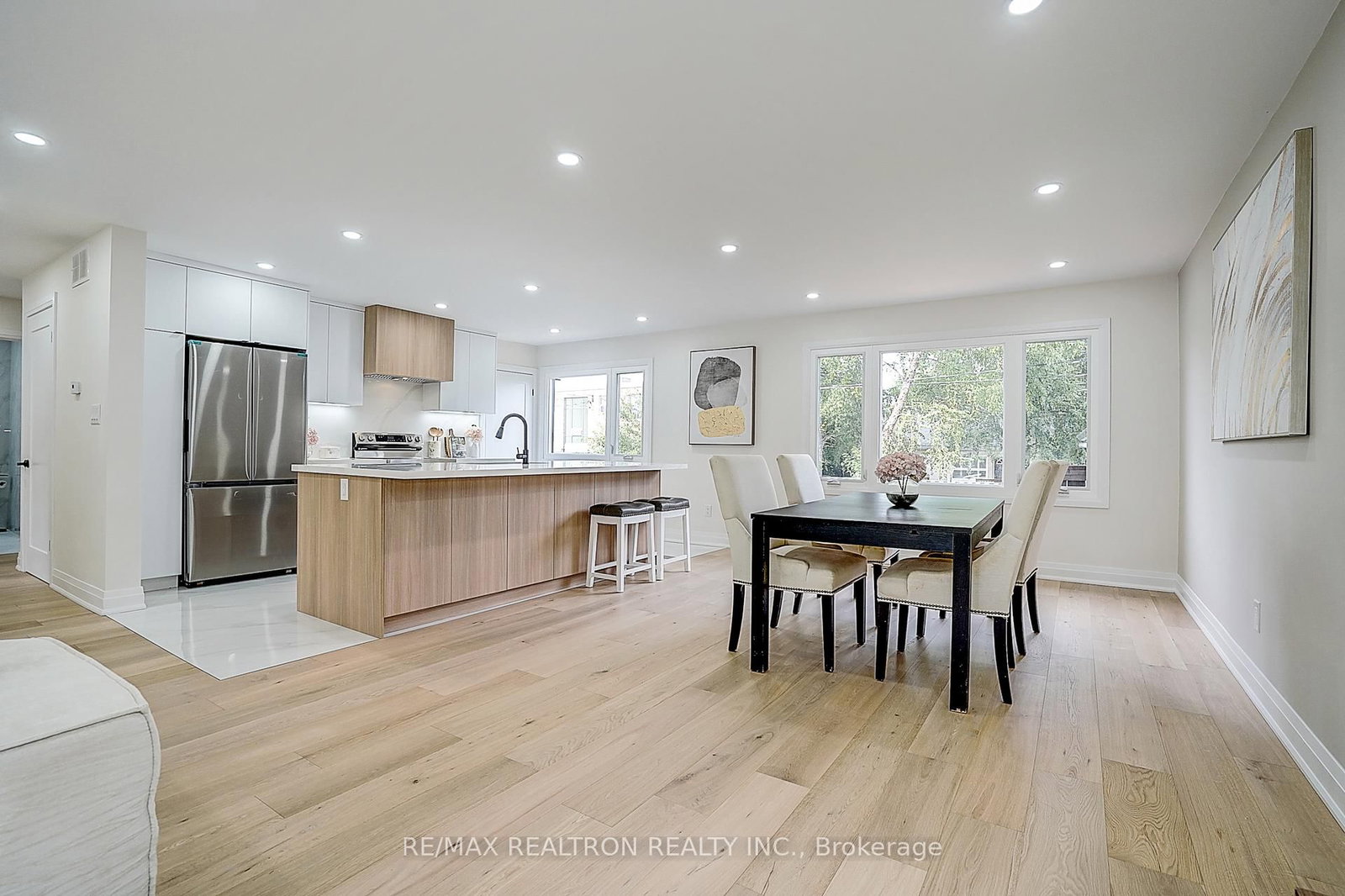 Detached House for sale at 163 Maurice Drive, Oakville, Ontario, L6K 2W8 - Central - MLS: W12809904