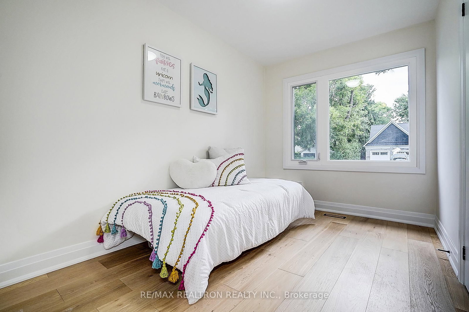 Detached House for sale at 163 Maurice Drive, Oakville, Ontario, L6K 2W8 - Central - MLS: W12809904