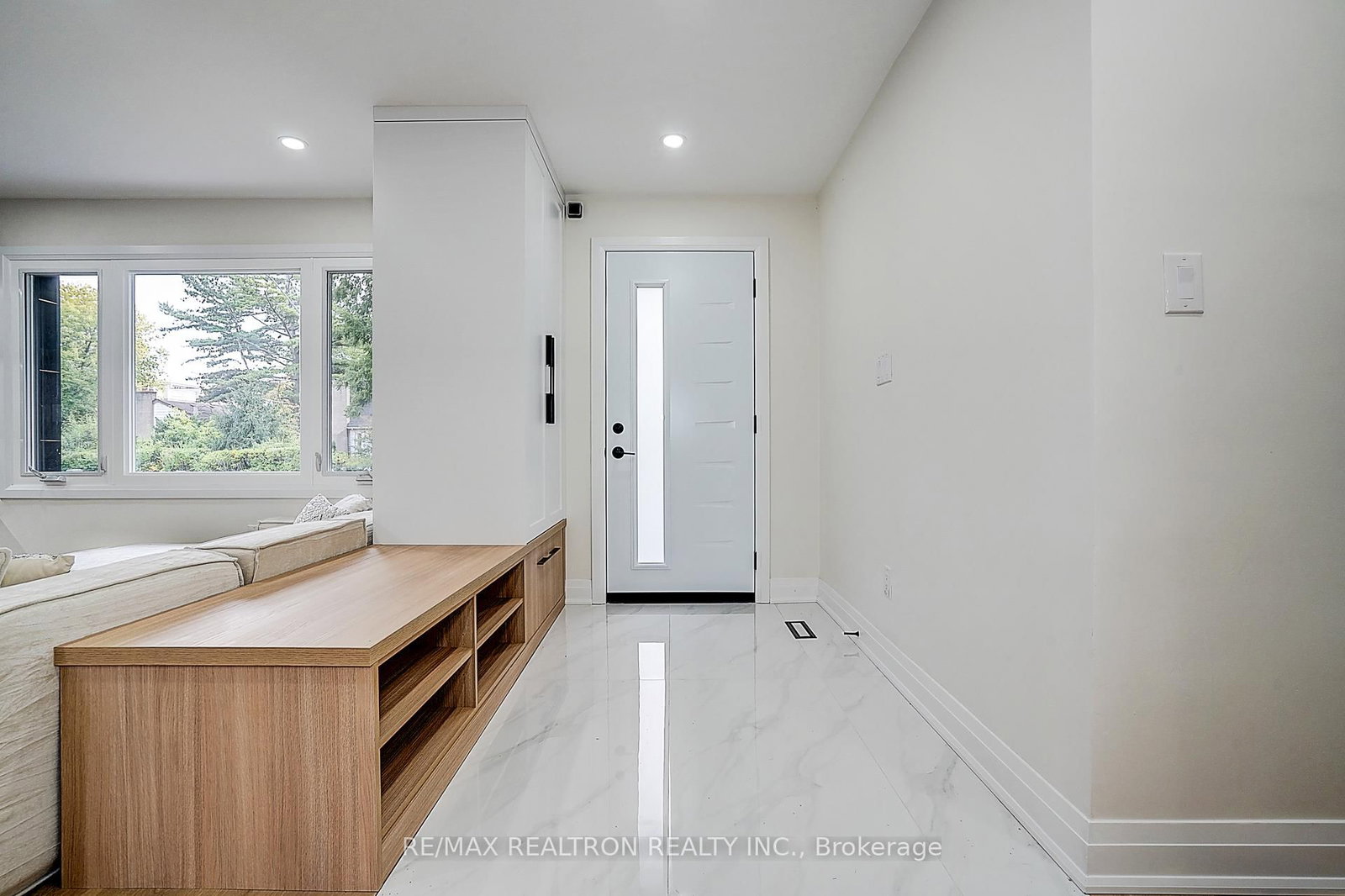 Detached House for sale at 163 Maurice Drive, Oakville, Ontario, L6K 2W8 - Central - MLS: W12809904