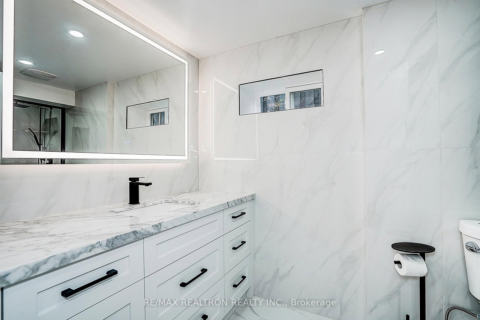 Detached House for sale at 163 Maurice Drive, Oakville, Ontario, L6K 2W8 - Central - MLS: W12809904