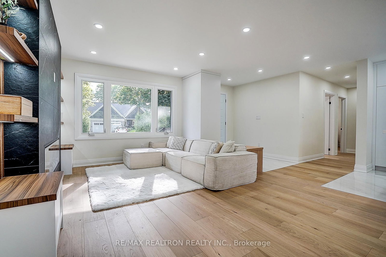 Detached House for sale at 163 Maurice Drive, Oakville, Ontario, L6K 2W8 - Central - MLS: W12809904