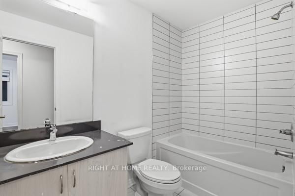 Semi-Detached House for sale at 1366 Farmstead Drive, Milton, Ontario, L9T 7K6 - Ford - MLS: W12809968