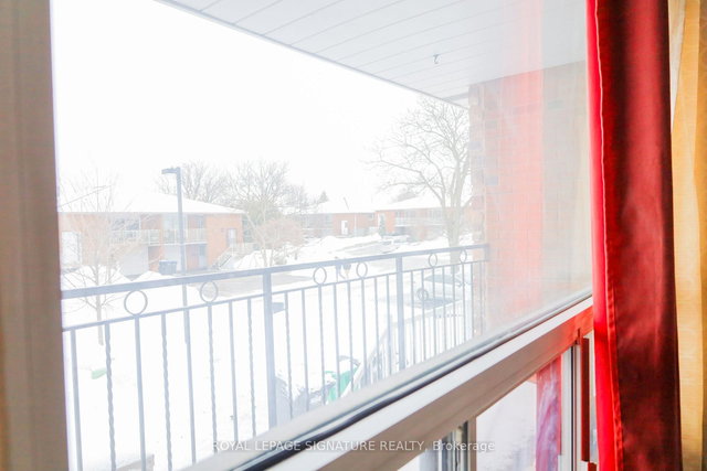 Upper - 35 Jellicoe Crescent