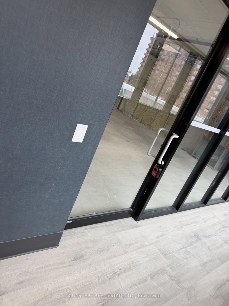 202 - 3401 Ridgeway Dr, Mississauga, L5L 0B9 | Image 3