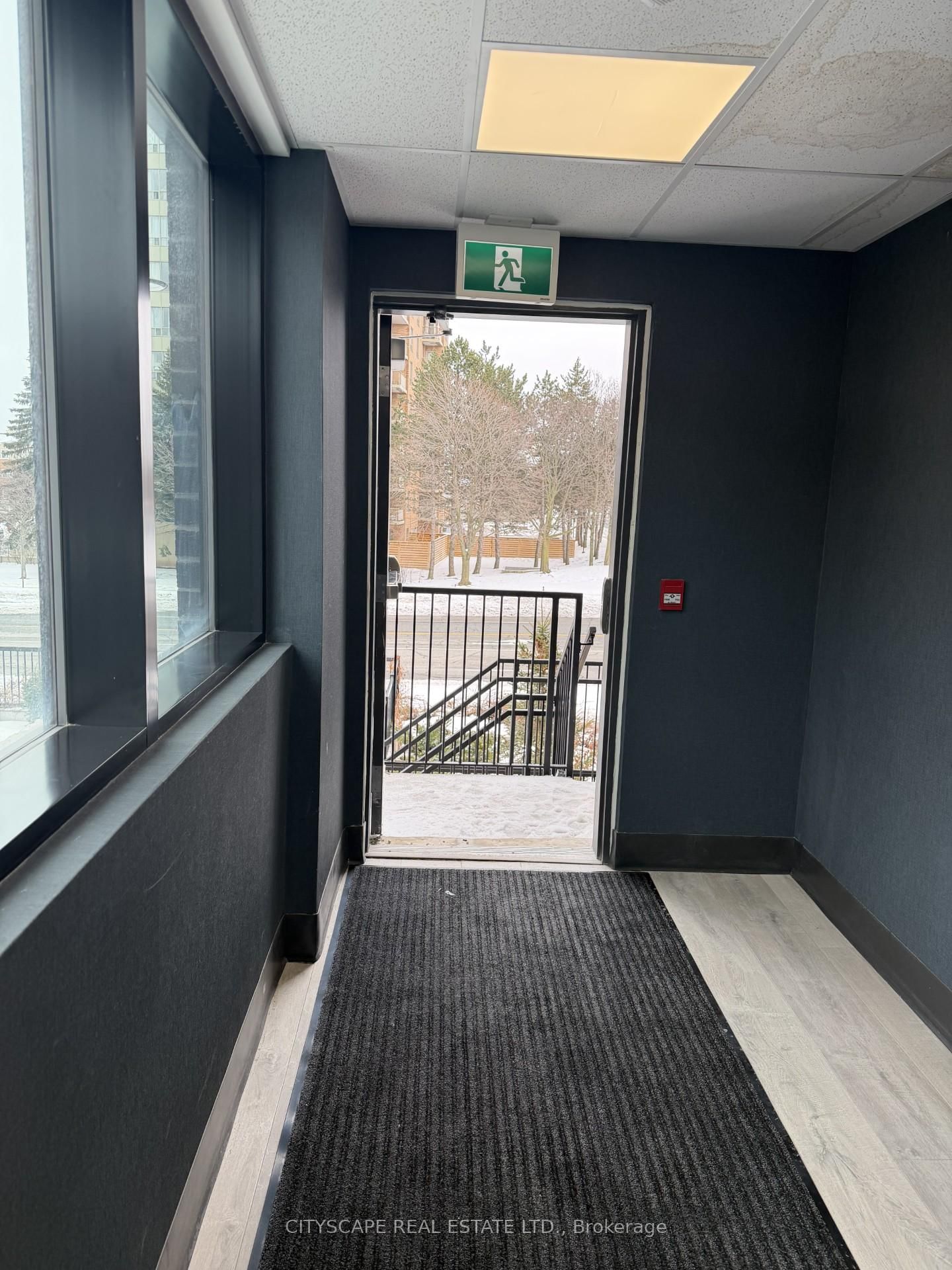 3401 Ridgeway Drive, Unit 202 - Photo 8