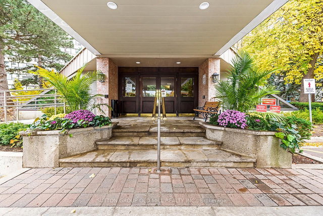 2806 - 1300 Islington Avenue