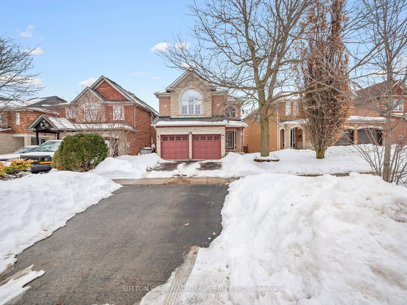82 Belmont Blvd, Halton Hills, L7G 6E7 | Image 2
