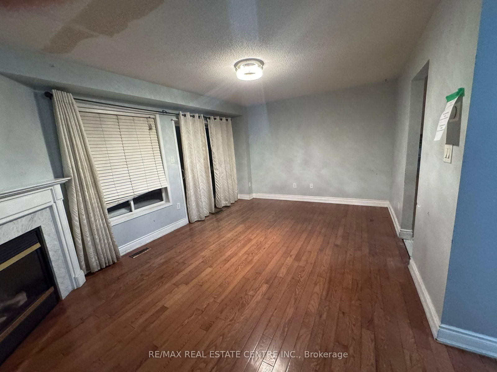 Semi-Detached House for sale at 23 Lonestar Crescent, Brampton, Ontario, L7A 2H9 - Fletcher's Meadow - MLS: W12811394