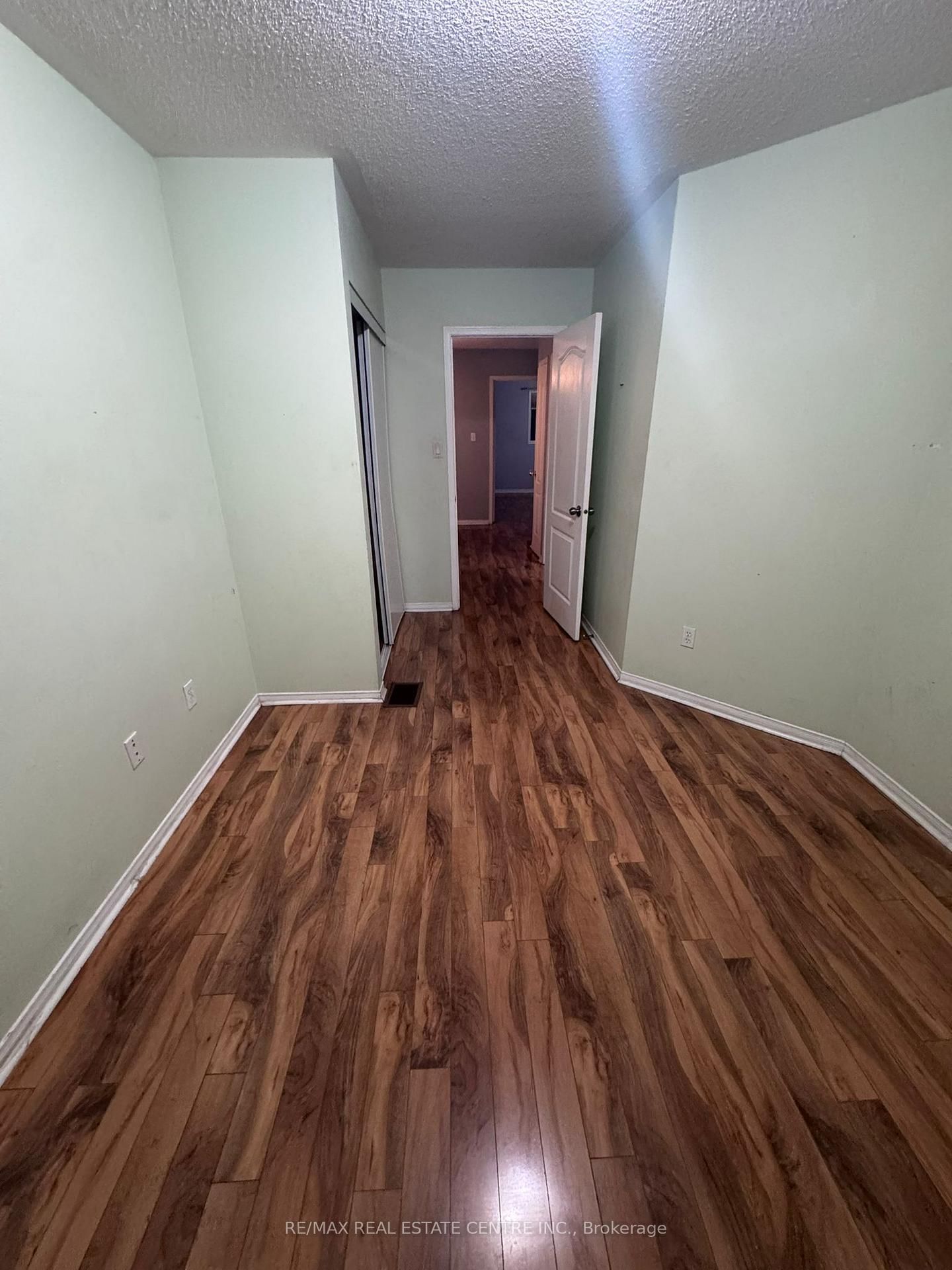 Semi-Detached House for sale at 23 Lonestar Crescent, Brampton, Ontario, L7A 2H9 - Fletcher's Meadow - MLS: W12811394