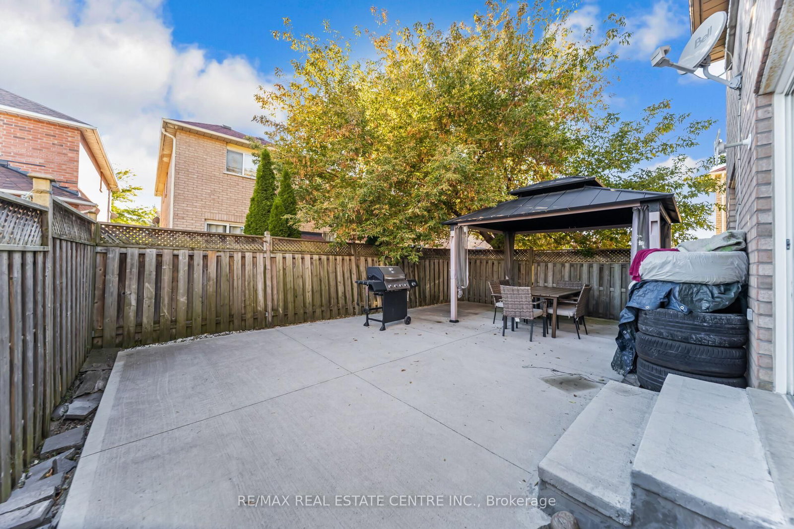 Detached House for sale at 30 Florence Drive, Brampton, Ontario, L7A 2M2 - Fletcher's Meadow - MLS: W12811404