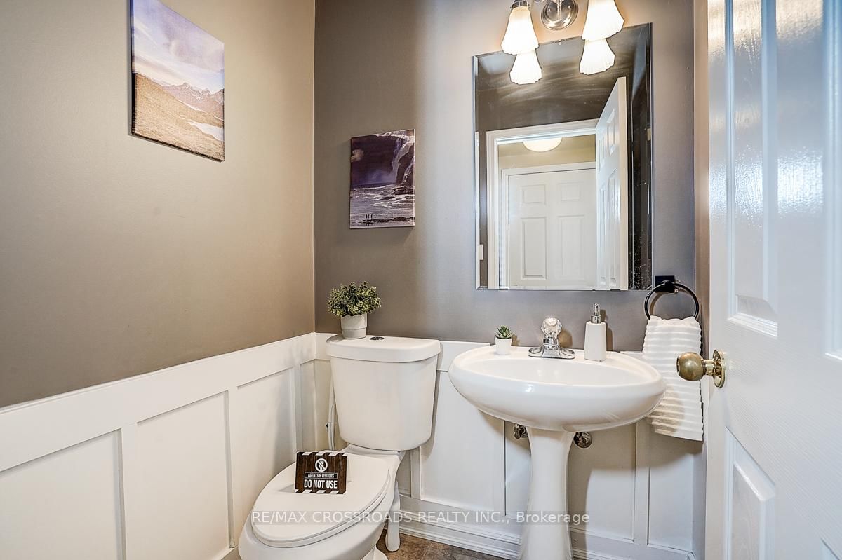 Detached House for sale at 597 Caverhill Crescent, Milton, Ontario, L9T 5K1 - Clarke - MLS: W12811442