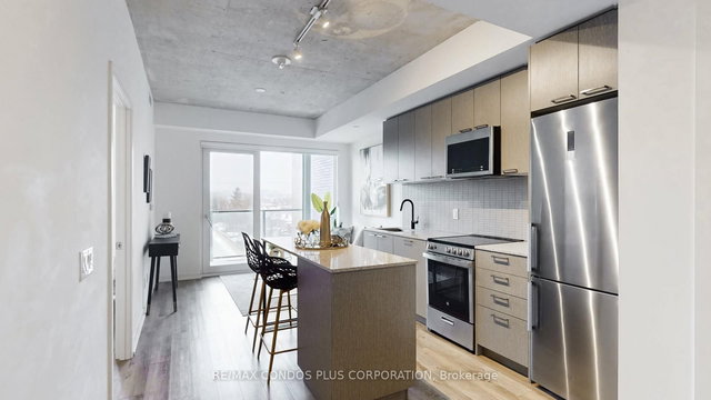 402 - 1808 St Clair Avenue W