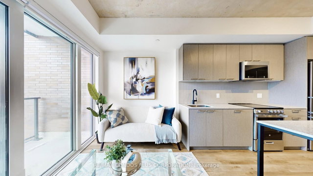 402 - 1808 St Clair Avenue W