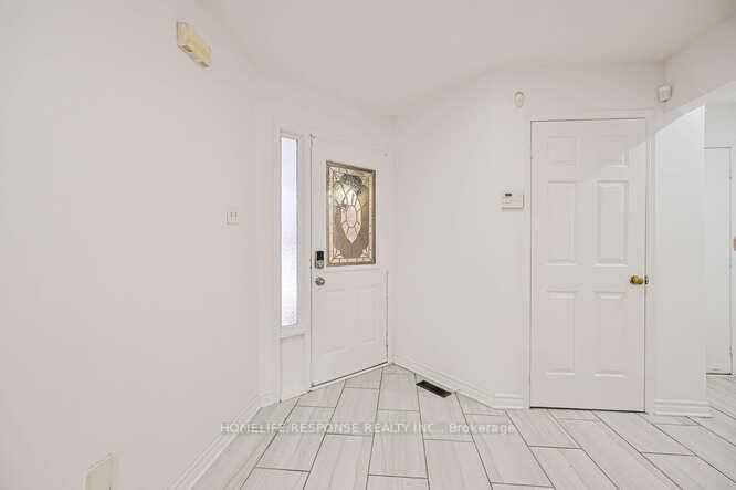 6103 PRAIRIE Circ, Mississauga, L5N 5Z5 | Image 2