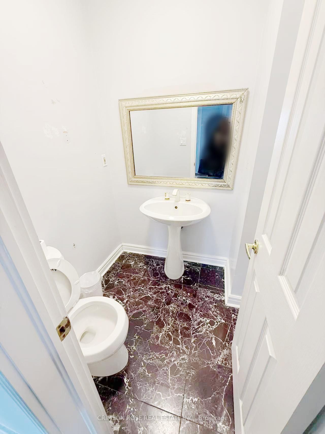 2501 Mississauga Road, Unit Master Bedroom - Photo 10