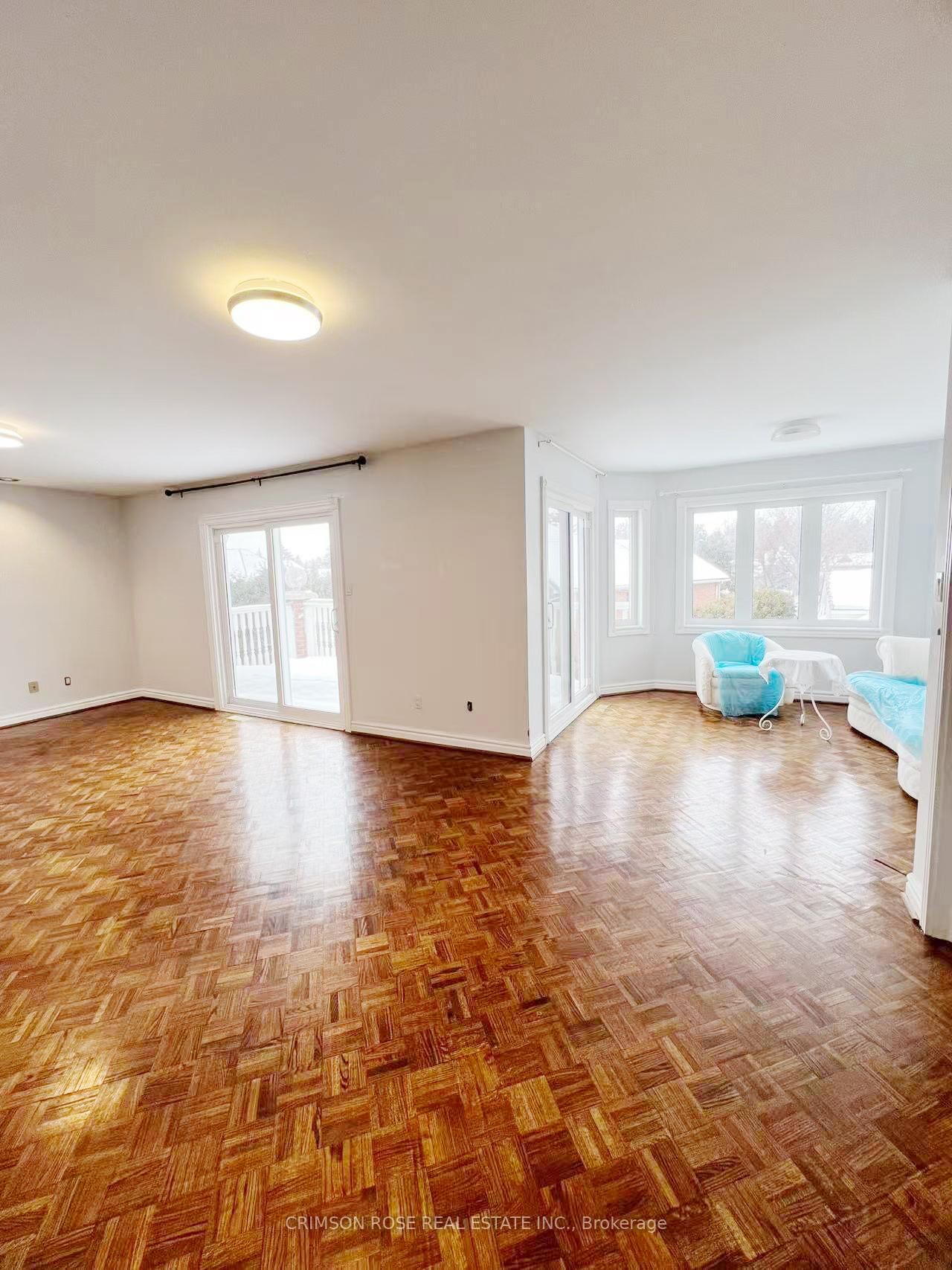 2501 Mississauga Road, Unit Master Bedroom - Photo 11