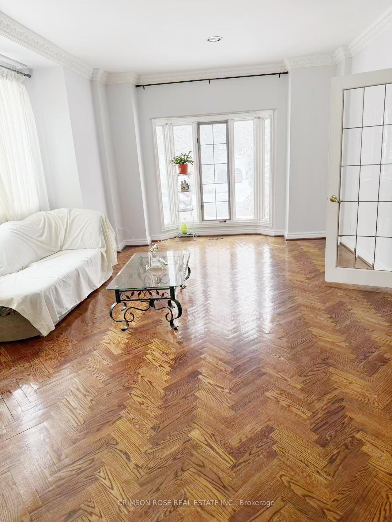 2501 Mississauga Road, Unit Master Bedroom - Photo 4