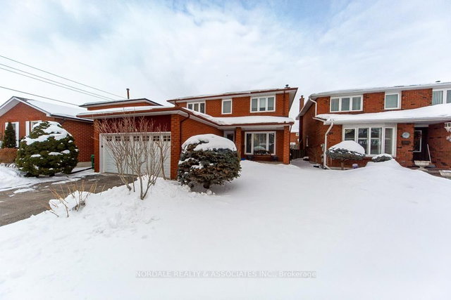 716 Bookham Crescent