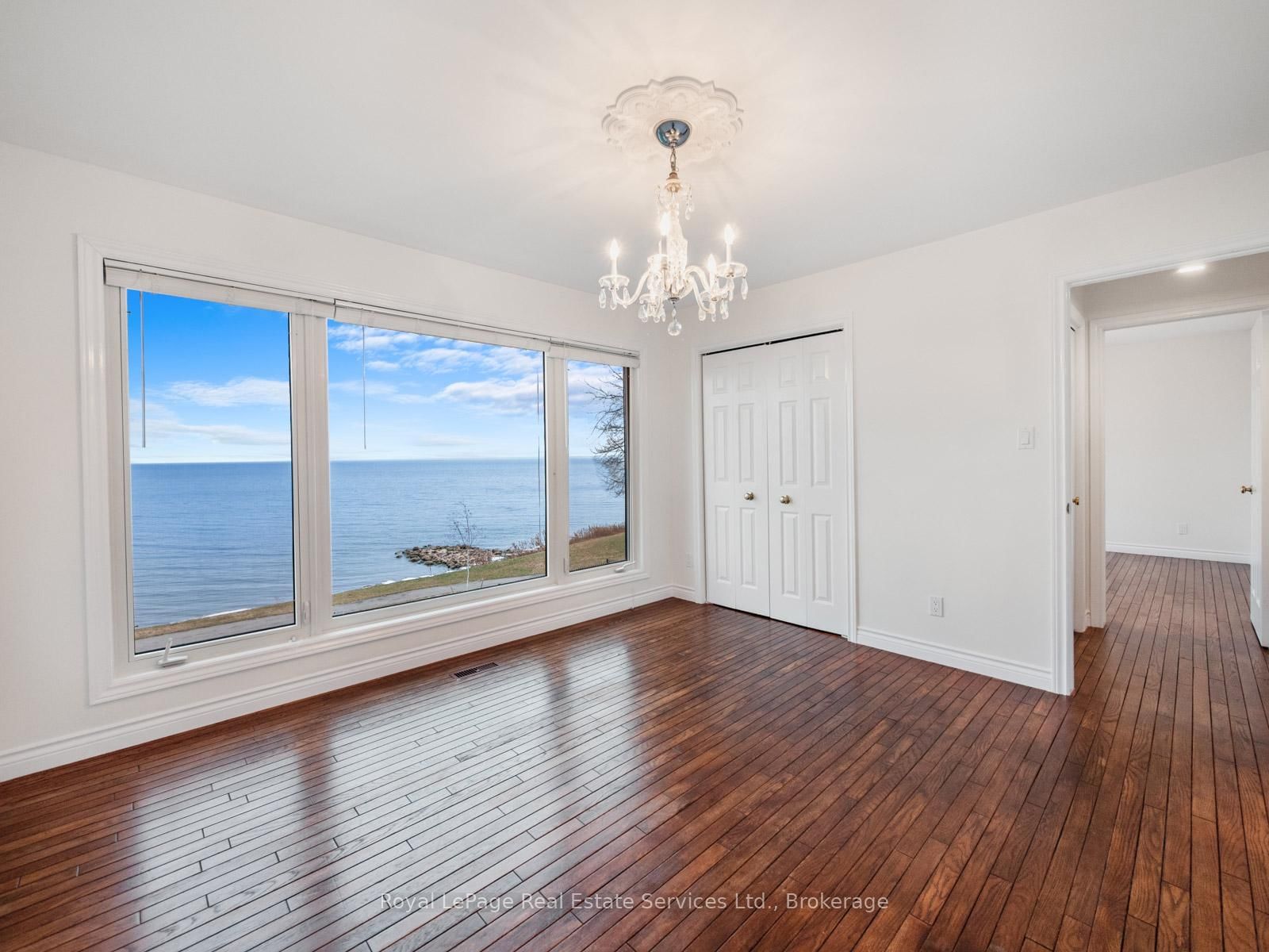 Detached House for sale at 3286 Shelburne Place, Oakville, Ontario, L6L 5V9 - Bronte - MLS: W12812288