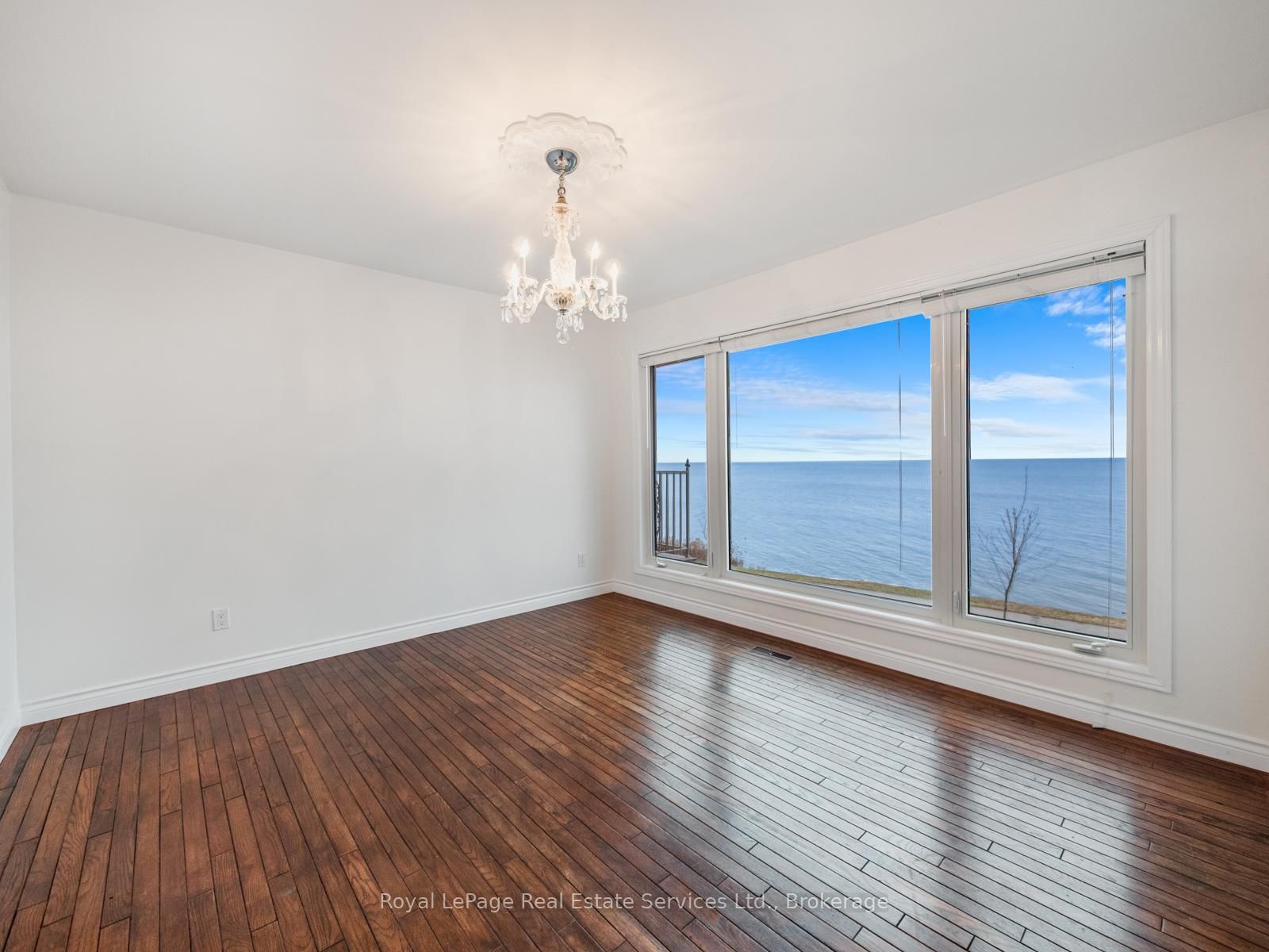 Detached House for sale at 3286 Shelburne Place, Oakville, Ontario, L6L 5V9 - Bronte - MLS: W12812288