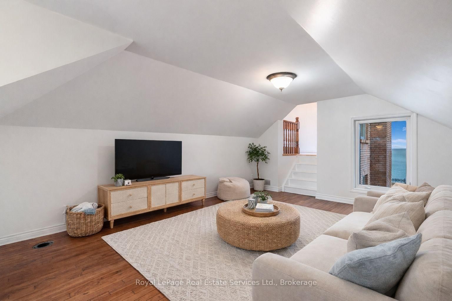 3286 Shelburne Place • Oakville, ON photo 32