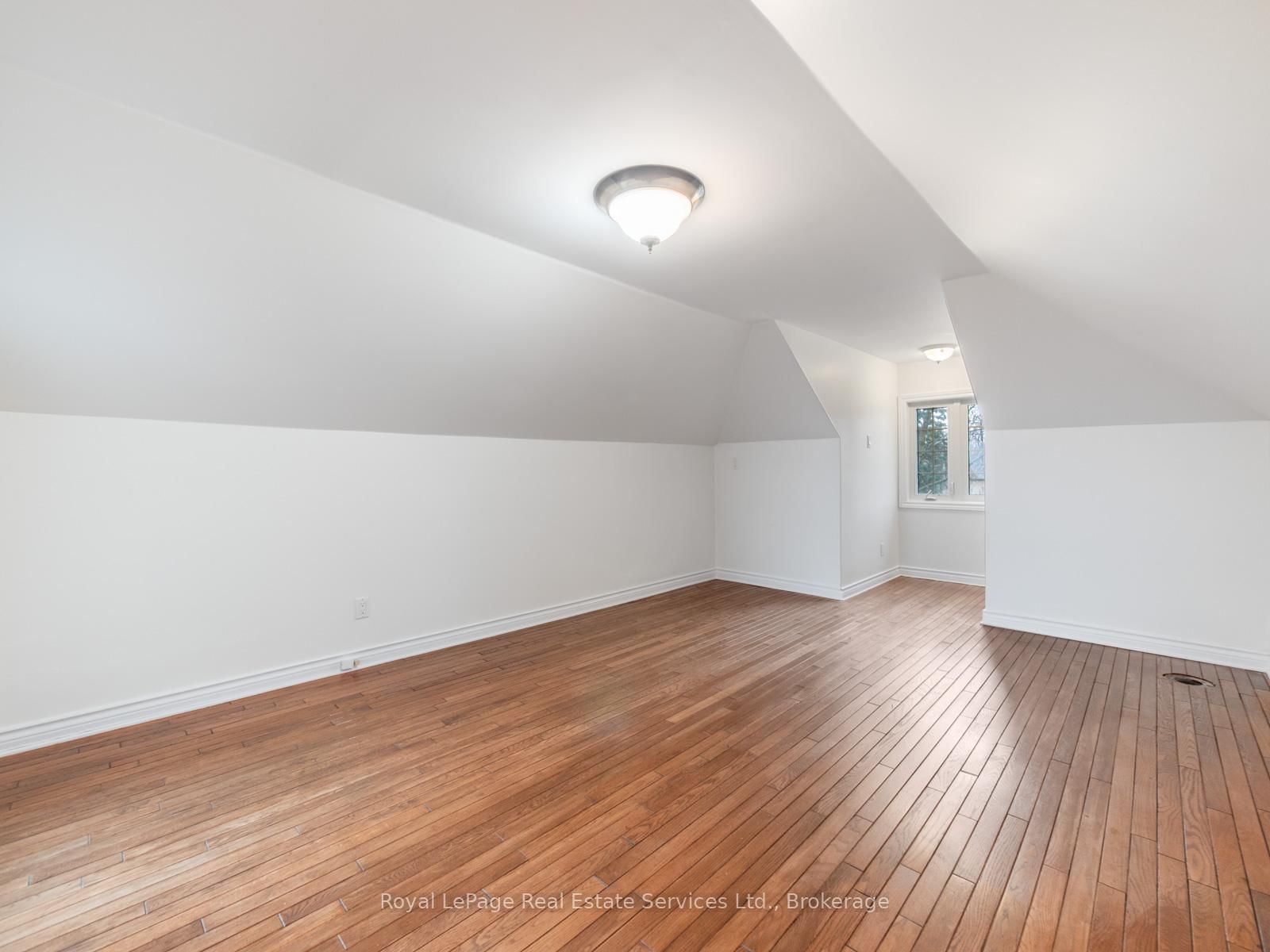 3286 Shelburne Place • Oakville, ON photo 33