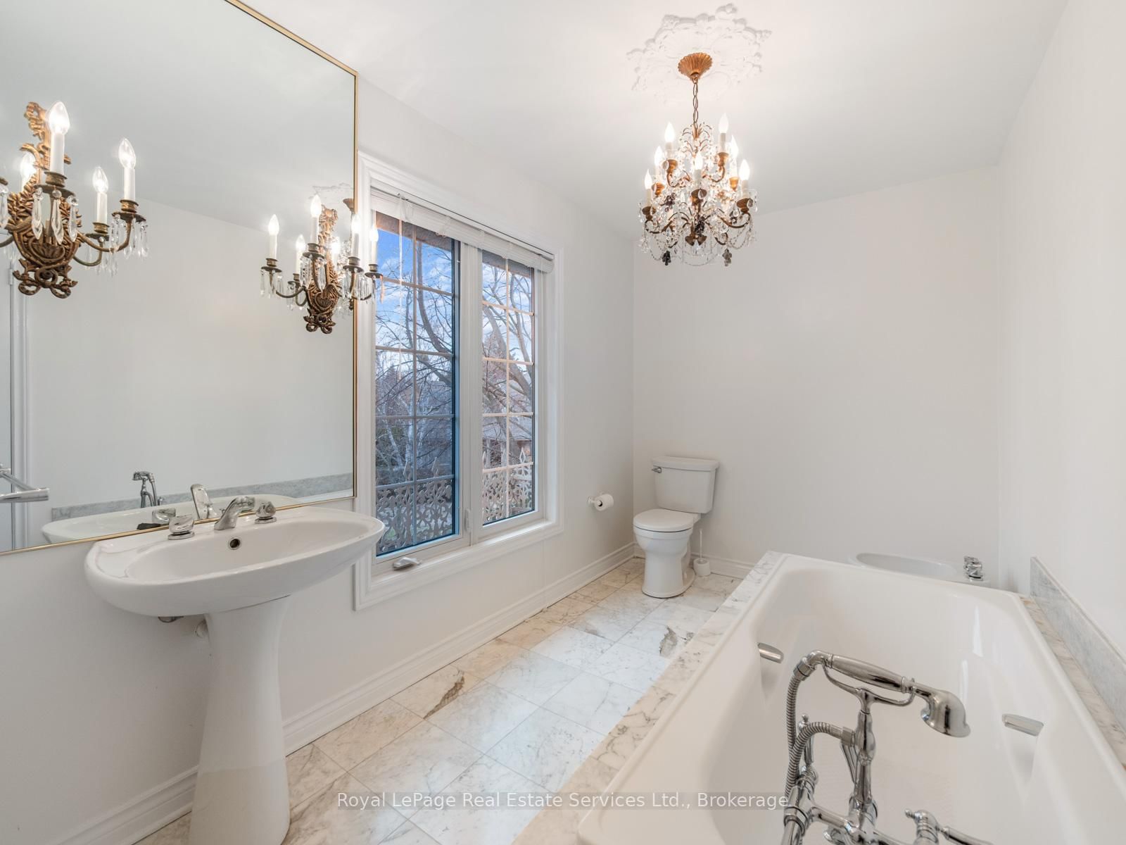 3286 Shelburne Place • Oakville, ON photo 34